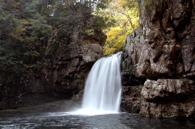 🏞️ 삼단 폭포(산단다키) 이미지 2